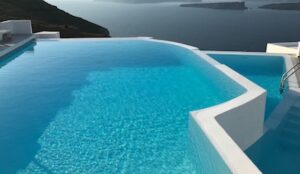 infinity pool backyard