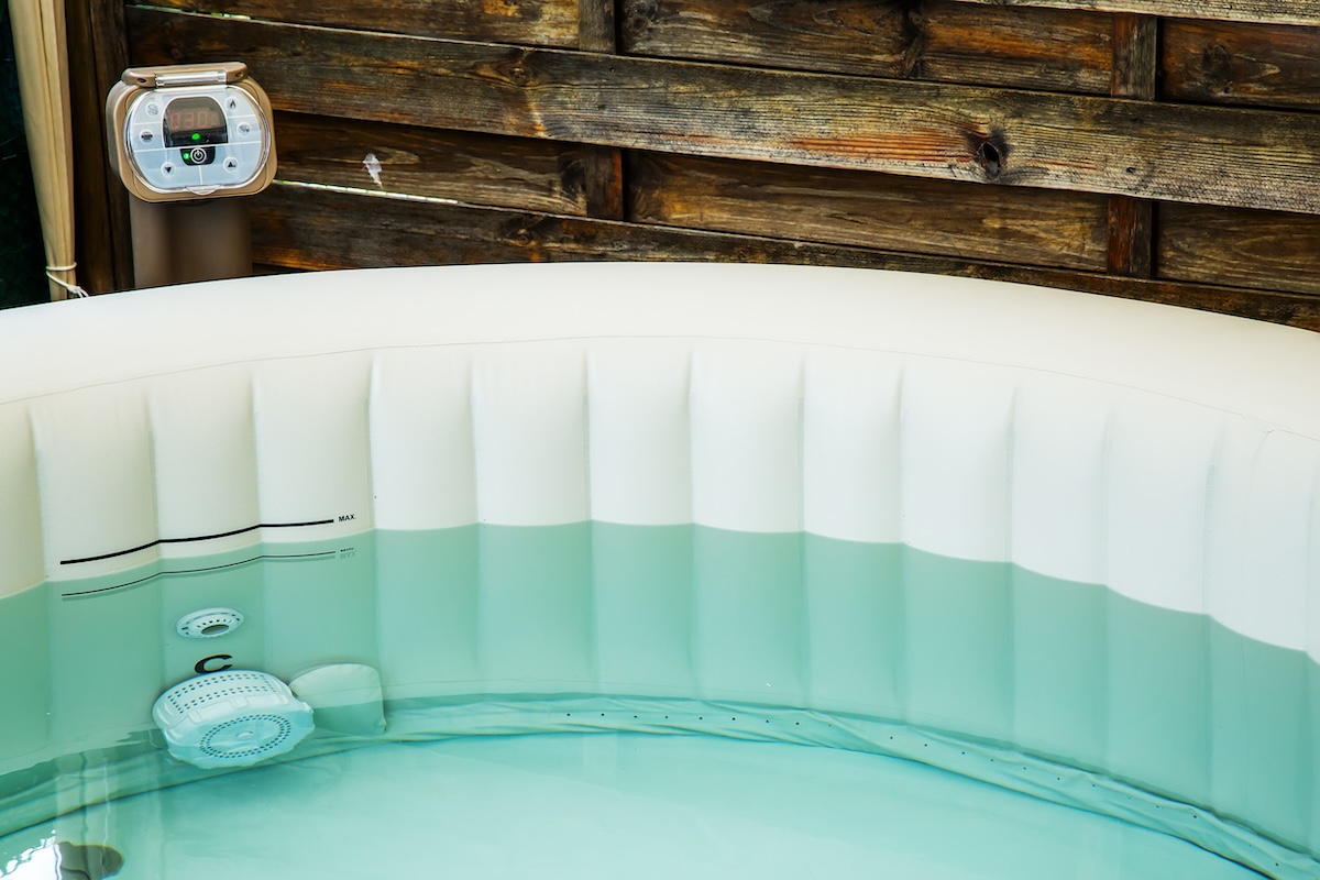 Top 5 Energy Efficient Hot Tubs for Winter